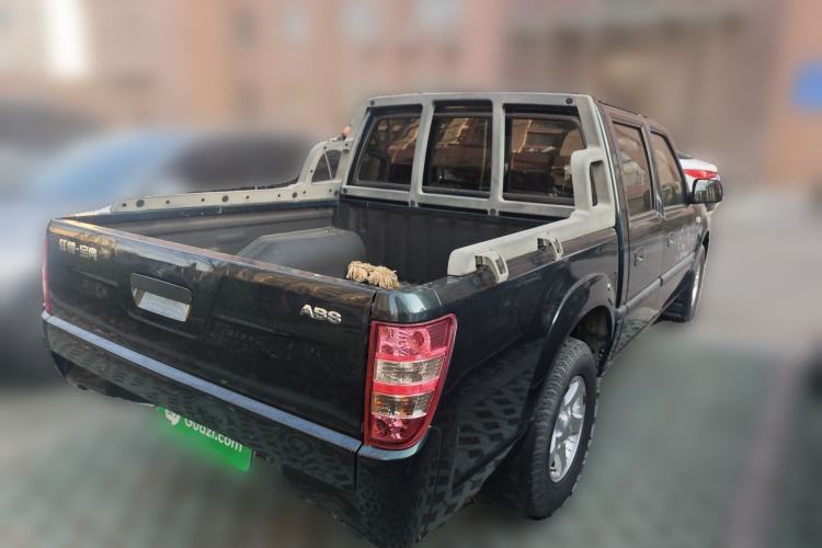 Used JMC Baodian 2018 2.9T New Value-Packed Two-Wheel-Drive Diesel Comfort Version with Standard Cargo Bed – JX4D30B5L