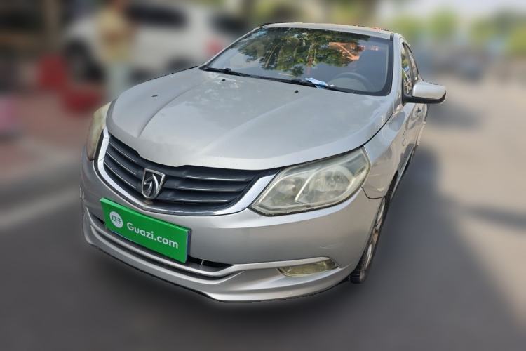 Used Baojun 630 2013 1.5L manual Comfort trim