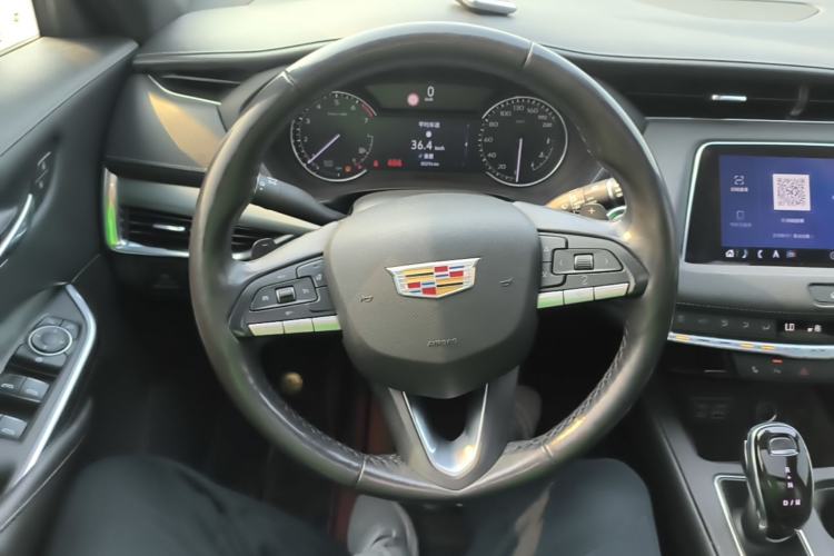 Used Cadillac XT4 2020 Revised Version 28T Two-Wheel Drive Leading Edition Steering Wheel