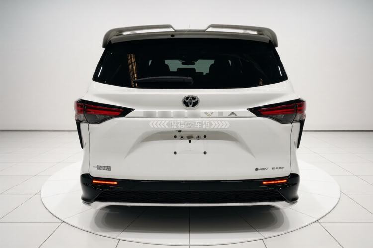 Used Toyota Granvia 2024 2.5L Hybrid Prestige PLUS Four-Wheel Drive Version
