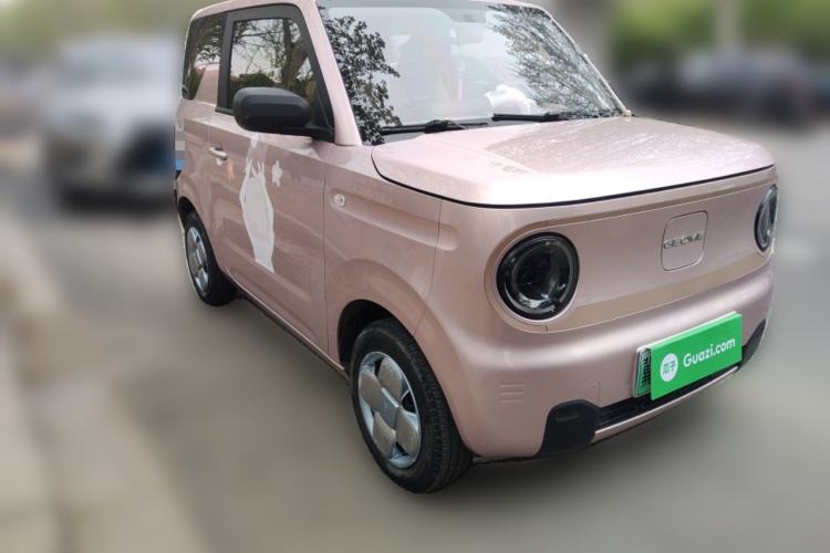 Used Geely Galaxy Panda 2024 Panda Mini 200km Endurance Bear Front Right 45 Deg