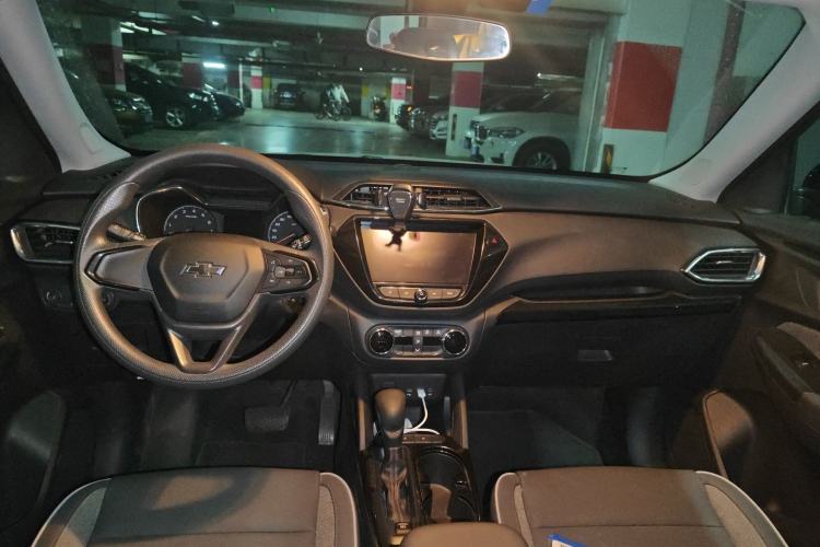 Used Chevrolet Trailblazer 2019 435T Redline CVT Two-Wheel-Drive Sharp Edition China VI Standard Center Console