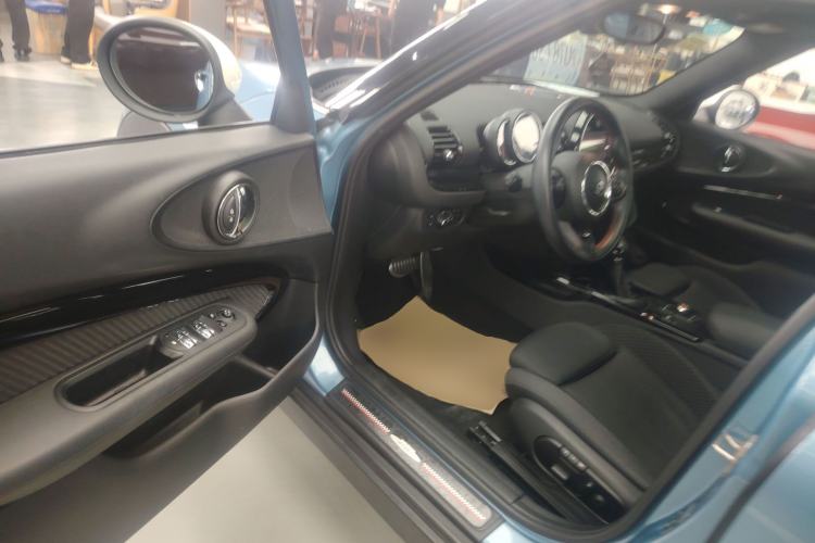 Used MINI Clubman 2016 Revised Version 1.5T COOPER Connoisseur Edition