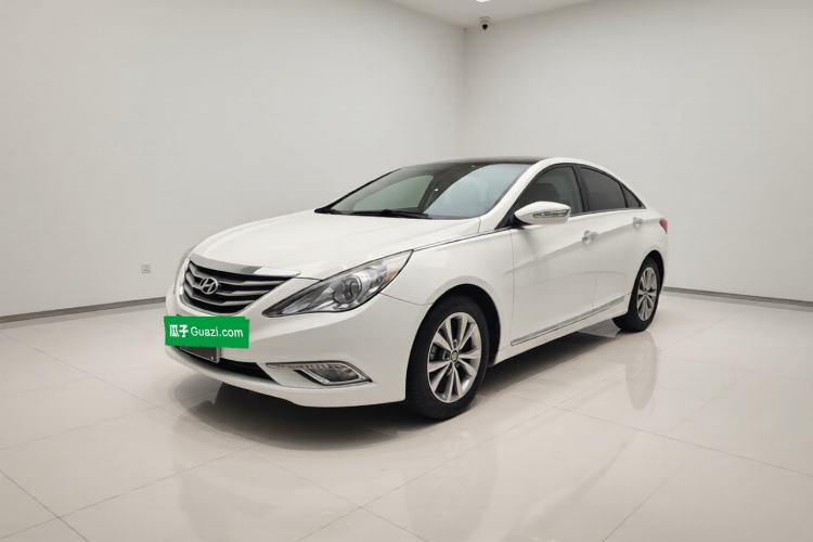 Used Hyundai Sonata 2014 2.0L Automatic Luxury Edition Guazi used car, China used car export, Used car for sale, Used  cars, Cheapest cars for sale