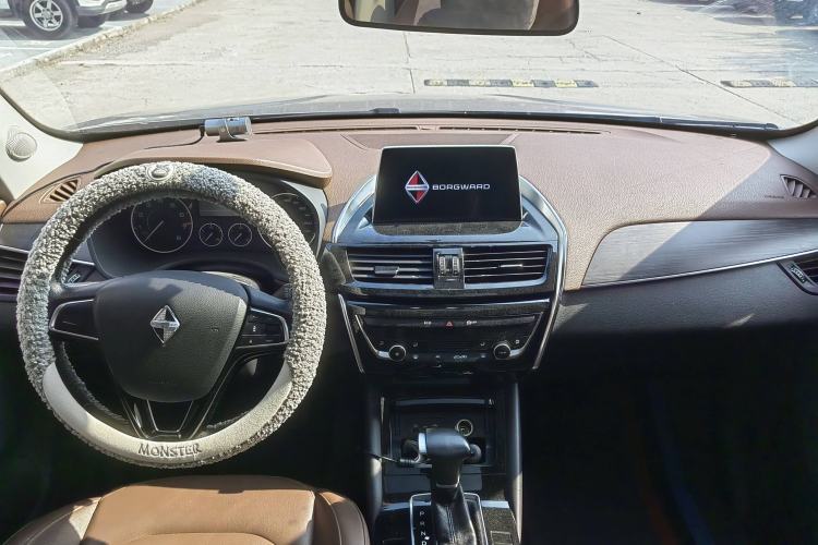 Used BORGWARD BX5 2017 20TGDI Automatic Two-Wheel Drive Pioneer Edition
