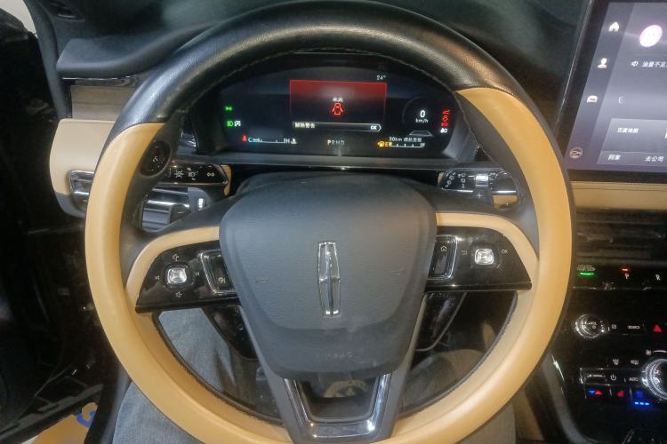 Used Lincoln Corsair 2022 2.0T Two-Wheel Drive Luxury Edition