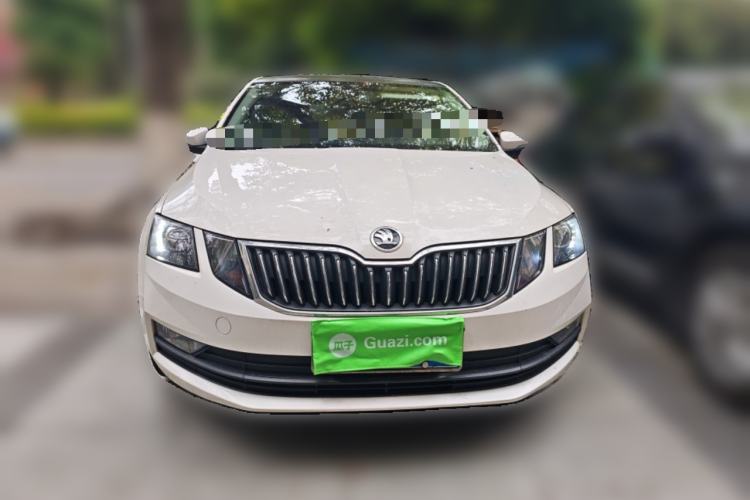 Used Skoda Octavia 2018 1.6L Automatic Comfort Edition Front