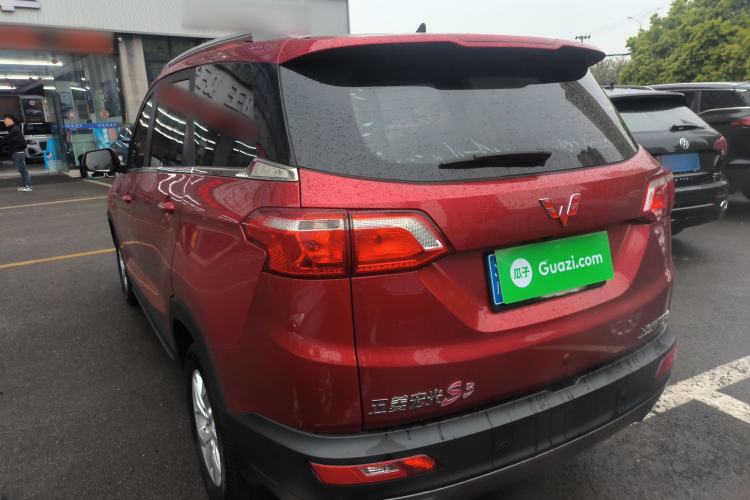 Used Wuling Hongguang S3 2018 1.5T Manual Luxury Model China V Standard
