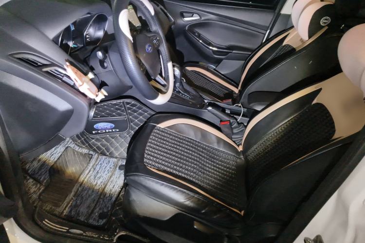 Used Ford Focus 2015 Sedan EcoBoost 125 Automatic Supreme Style Edition