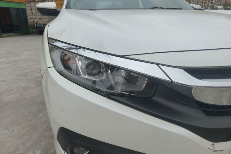 Used Honda Civic 2016 220TURBO CVT Luxury Edition
