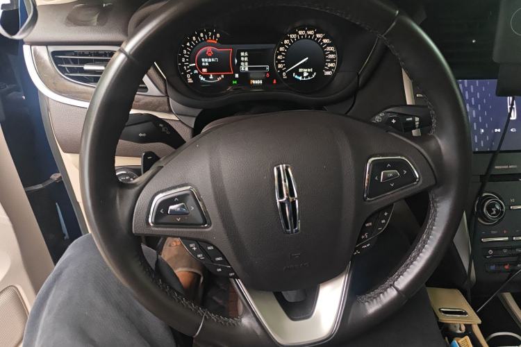 Used Lincoln MKC 2019 2.0T Two-Wheel-Drive Zunya Version China V Emission Standard