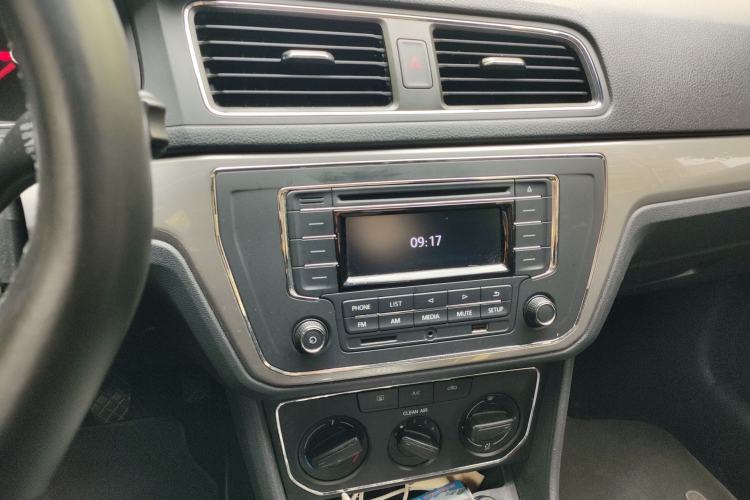 Used Volkswagen Lavida 2015 1.6L Manual Comfort Edition