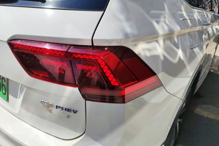 Used Volkswagen Tiguan L New Energy 2020 430 PHEV Plug-in Hybrid Flagship Edition Right Rear Taillight