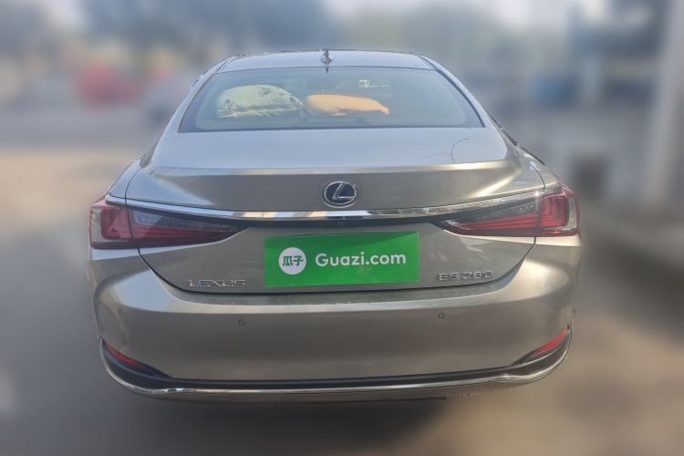 Used Lexus ES 2020 260 Excellence Edition
