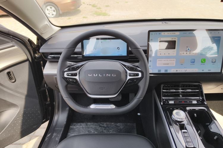 Used Wuling Xingguang 2024 Co-Creation Edition 510 Advanced Model
