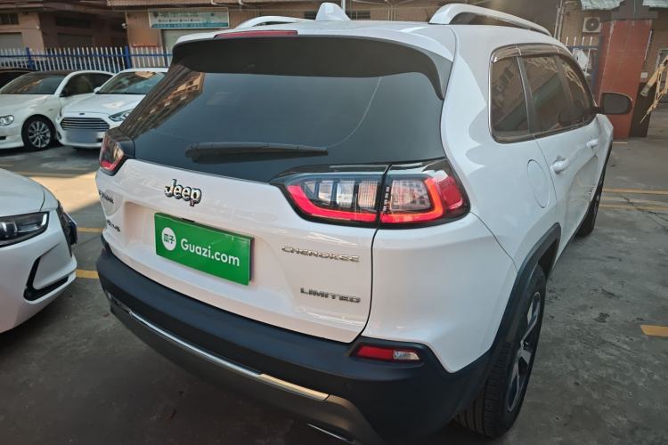 Used Jeep Cherokee 2019 2.0T Four-Wheel Drive Explorer Edition China V