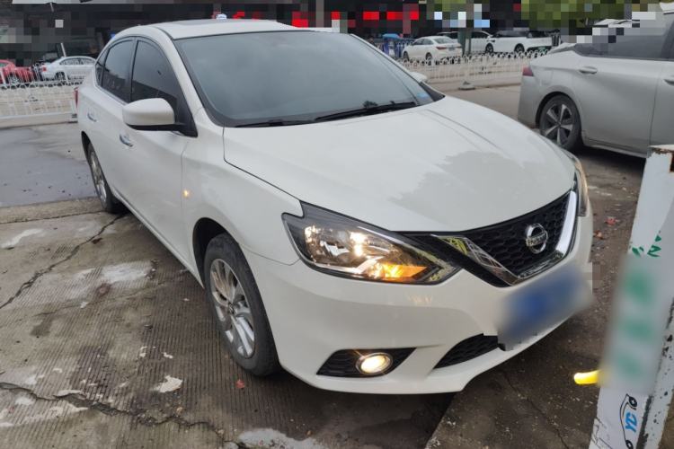 Used Nissan Sylphy 2022 Classic 1.6XL CVT Luxury Edition Front Right 45 Deg