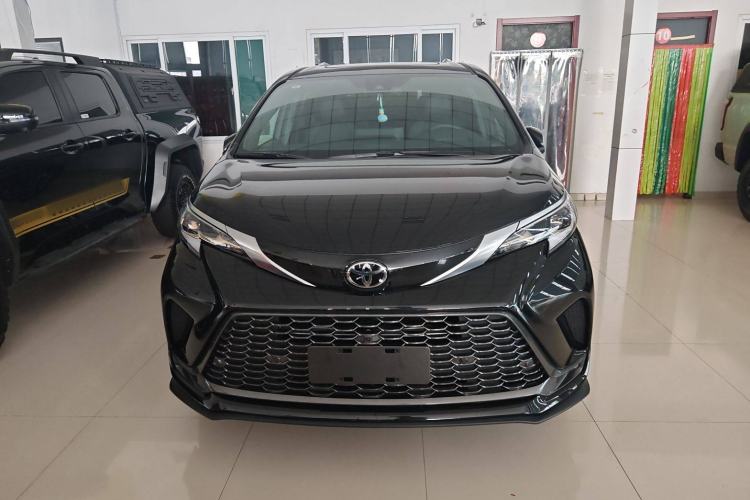 Used Toyota Granvia 2024 2.5L Hybrid Prestige PLUS Four-Wheel Drive Version
