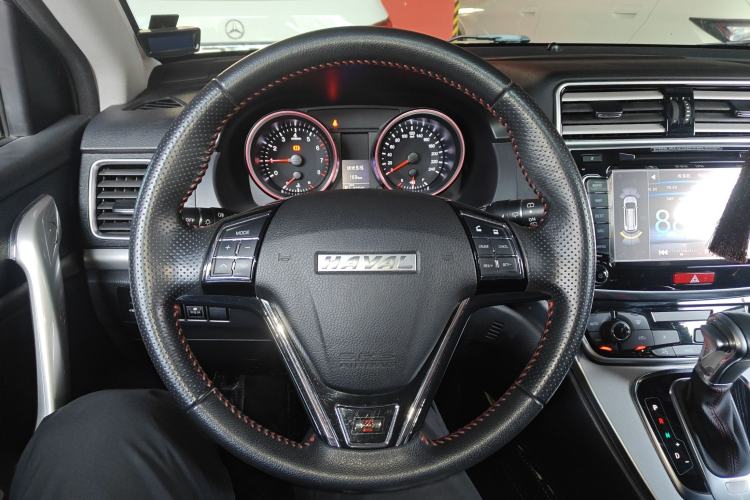 Used Haval H6 2015 Sport Edition 1.5T Automatic Two-Wheel Drive Luxury Model