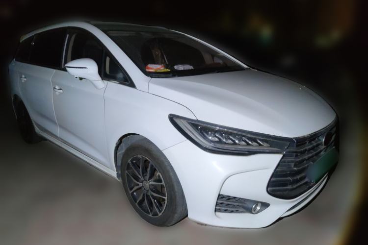 Used BYD Song MAX 2017 1.5T Automatic Smart Connect Elite 7-Seater
