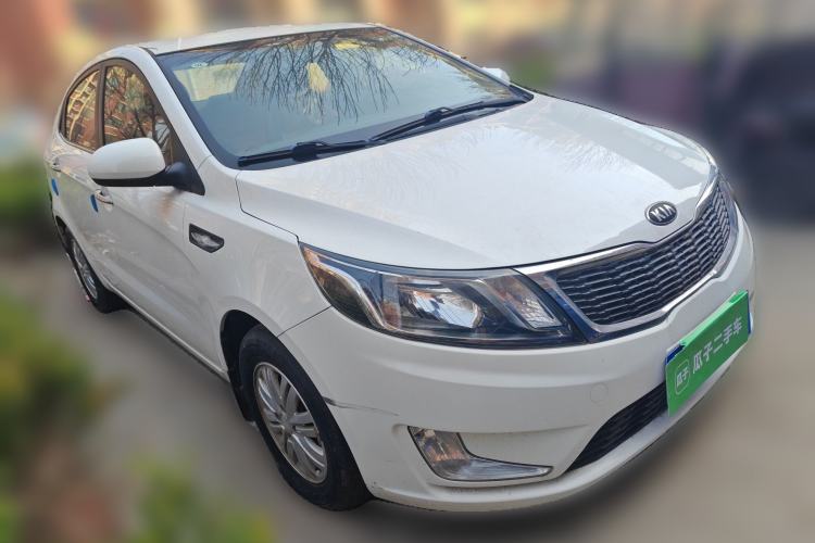 Used Kia K2 2012 Sedan 1.4L MT GLS Commemorative Edition Front Right 45 Deg