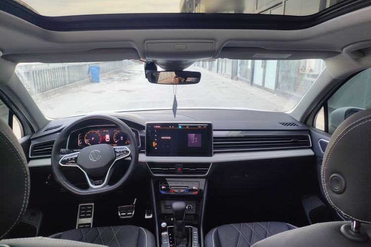 Used Volkswagen Tiguan L 2023 330TSI Automatic Two-Wheel Drive R-Line Enjoyment Edition Interior 1