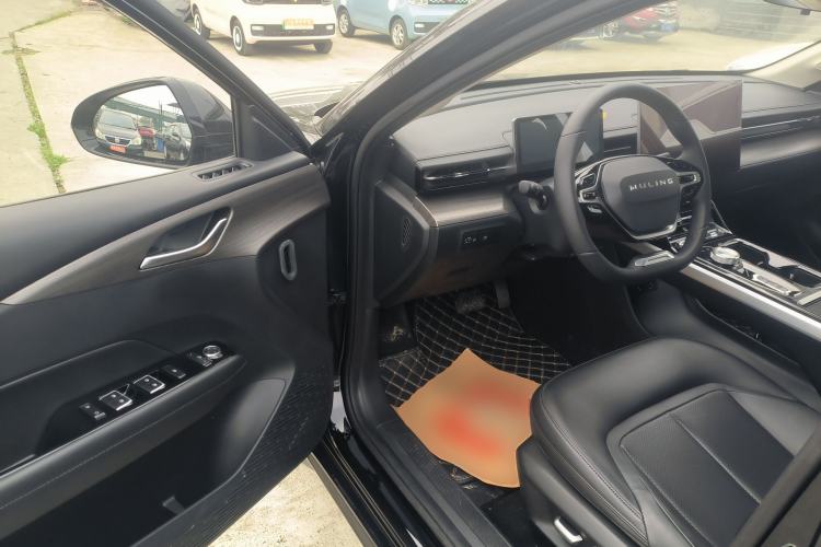 Used Wuling Xingguang 2024 Co-Creation Edition 150 Advanced Model
