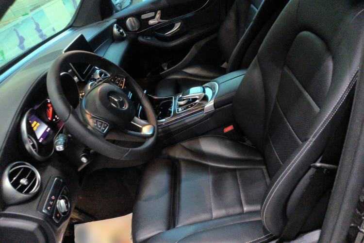 Used Mercedes-Benz GLC 2017 GLC 260 4MATIC Luxury Model