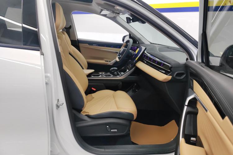 Used Geely Auto FX11 2023 1.5TD DCT Prestige Edition
