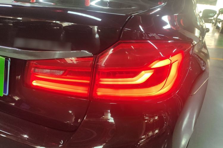 Used BMW 5 Series 2019 530Li Leading Model M Sport Package
