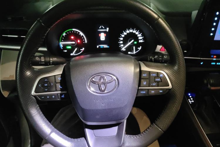 Used Toyota Sienna 2021 2.5L Hybrid Luxury Edition
