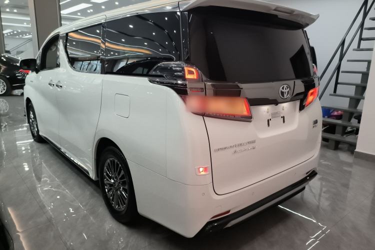 Used Toyota Vellfire 2023 Crown Dual-Engine 2.5L HV Ultimate Edition