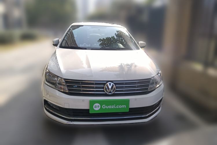 Used Volkswagen Lavida 2015 1.6L Automatic Comfort Edition
