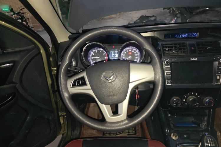 Used HYOSOW S3 2014 1.5L Comfort Version China IV Emission Standard Steering Wheel