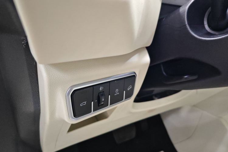 Used Haval H6 2024 1.5T Two-Wheel Drive Ultra Interior 1