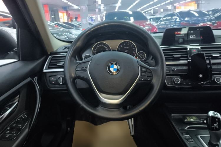 Used BMW 3 Series 2018 320Li Fashion Model
