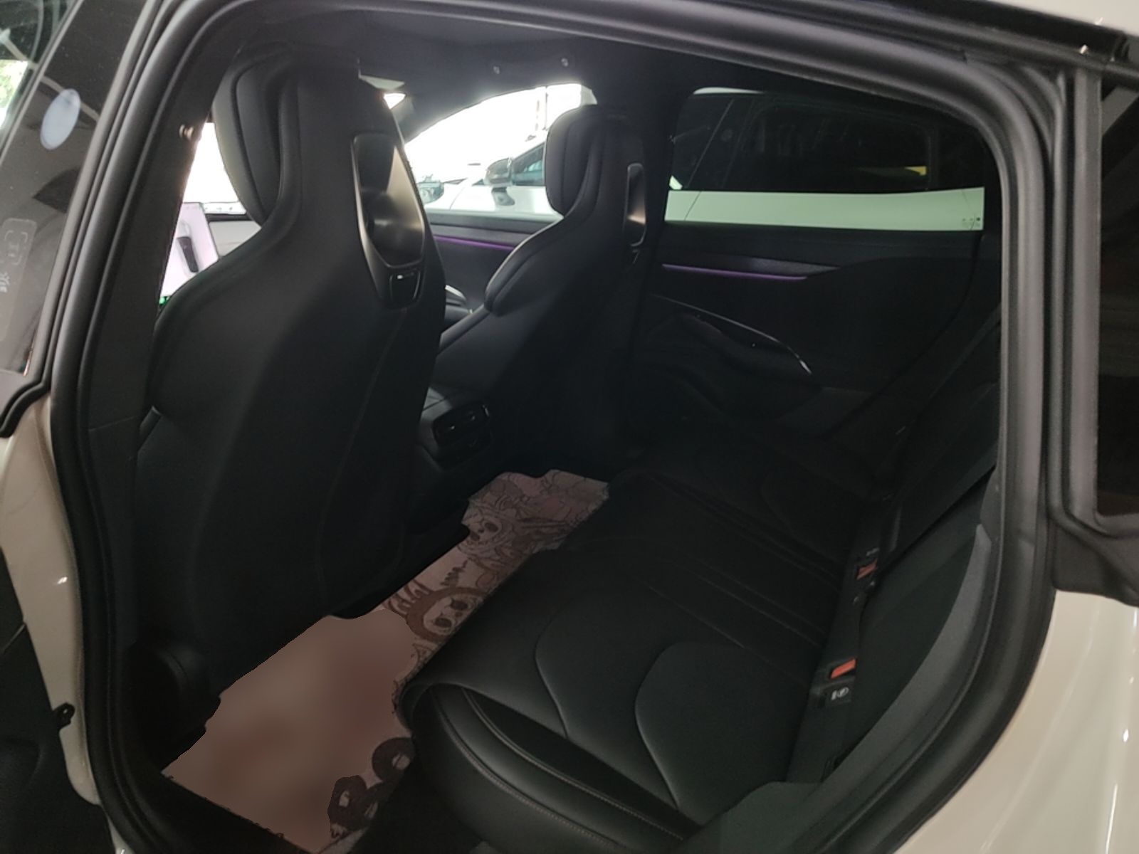 Xiaomi Auto SU7 2024 Four-Wheel Drive Ultra-Long Range Advanced Intelligent Driving Max Edition — снимка 20
