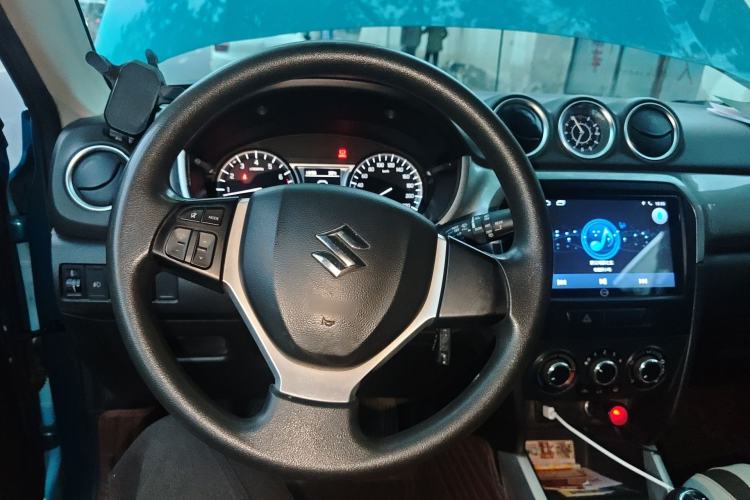 Used Suzuki Vitara 2016 1.6L Manual Two-Wheel Drive Entry-Level Trim Steering Wheel