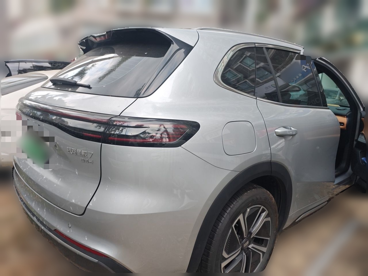 Geely Galaxy Xingjian 7 EM-i 2025 120km Exploration+ Version — снимка 4