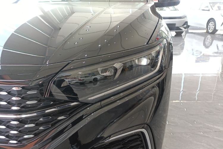 Used Volkswagen Passat 2026 Model, Outstanding 380TSI Xingkong Longteng Edition