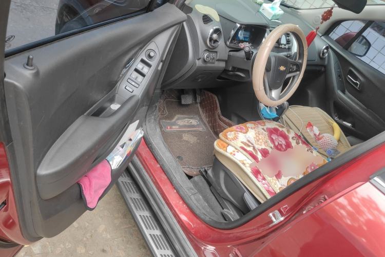 Used Chevrolet Trax 2014 1.4T Automatic Two-Wheel Drive Luxury Model Driver Seat