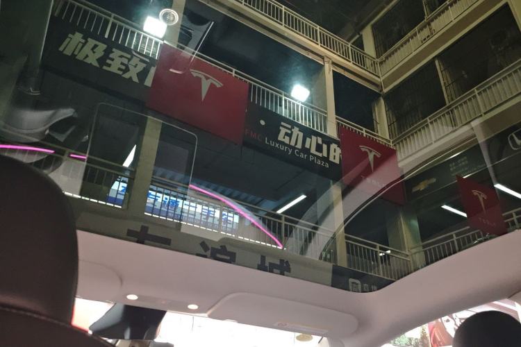 Used Tesla Model Y 2024 Rear-Wheel-Drive Version
