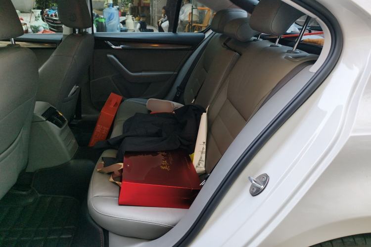 Used Skoda Octavia 2015 1.6L Automatic Yijie Edition