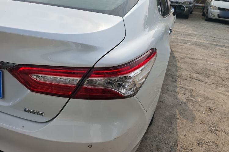 Used Toyota Camry 2018 2.0G Luxury Edition
