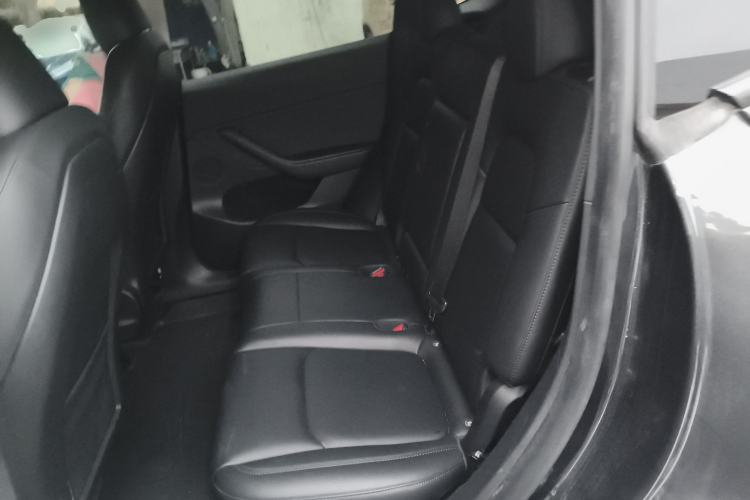 Used Tesla Model Y 2024 Rear-Wheel-Drive Version
