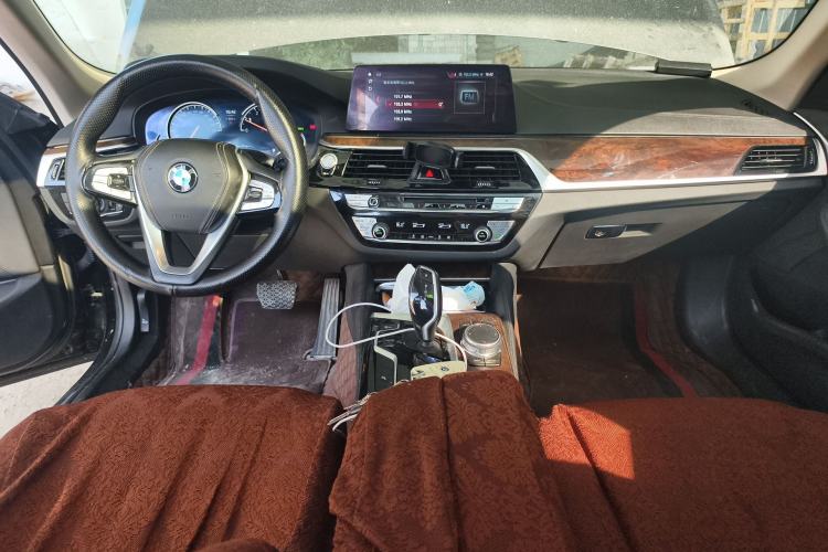 Used BMW 5 Series 2018 525Li Luxury Package Center Console