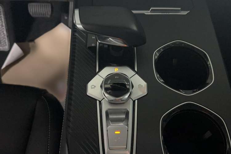 Used Changan UNI-K iDD 2023 Zhidian iDD 1.5T 135km Smart & Fun Model