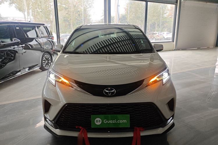 Used Toyota Granvia 2023 2.5L Hybrid Prestige PLUS Edition