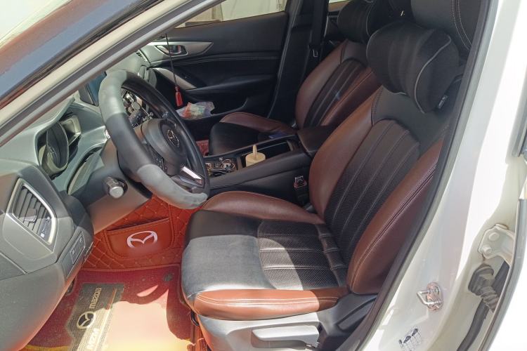 Used Mazda CX-4 2018 2.0L Automatic Two-Wheel Drive Blue Sky Premium Upgrade Version China VI Standard
