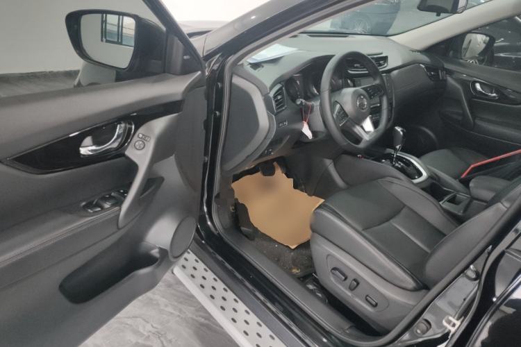 Used Nissan X-Trail 2023 Classic 2.0L Two-Wheel Drive Smart Connect & Comfort Edition Driver Seat